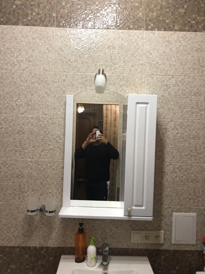 Red Apartment 2019 Very Centre Kherson Eksteriør bilde