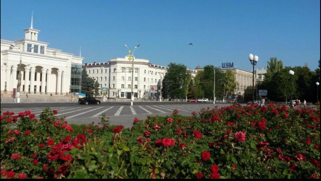 Red Apartment 2019 Very Centre Kherson Eksteriør bilde