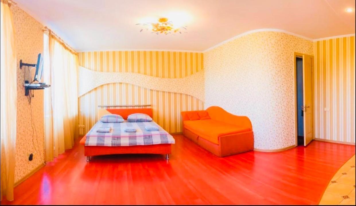 Red Apartment 2019 Very Centre Kherson Eksteriør bilde